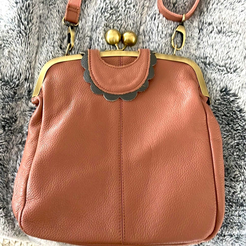Purse vintage rose color
